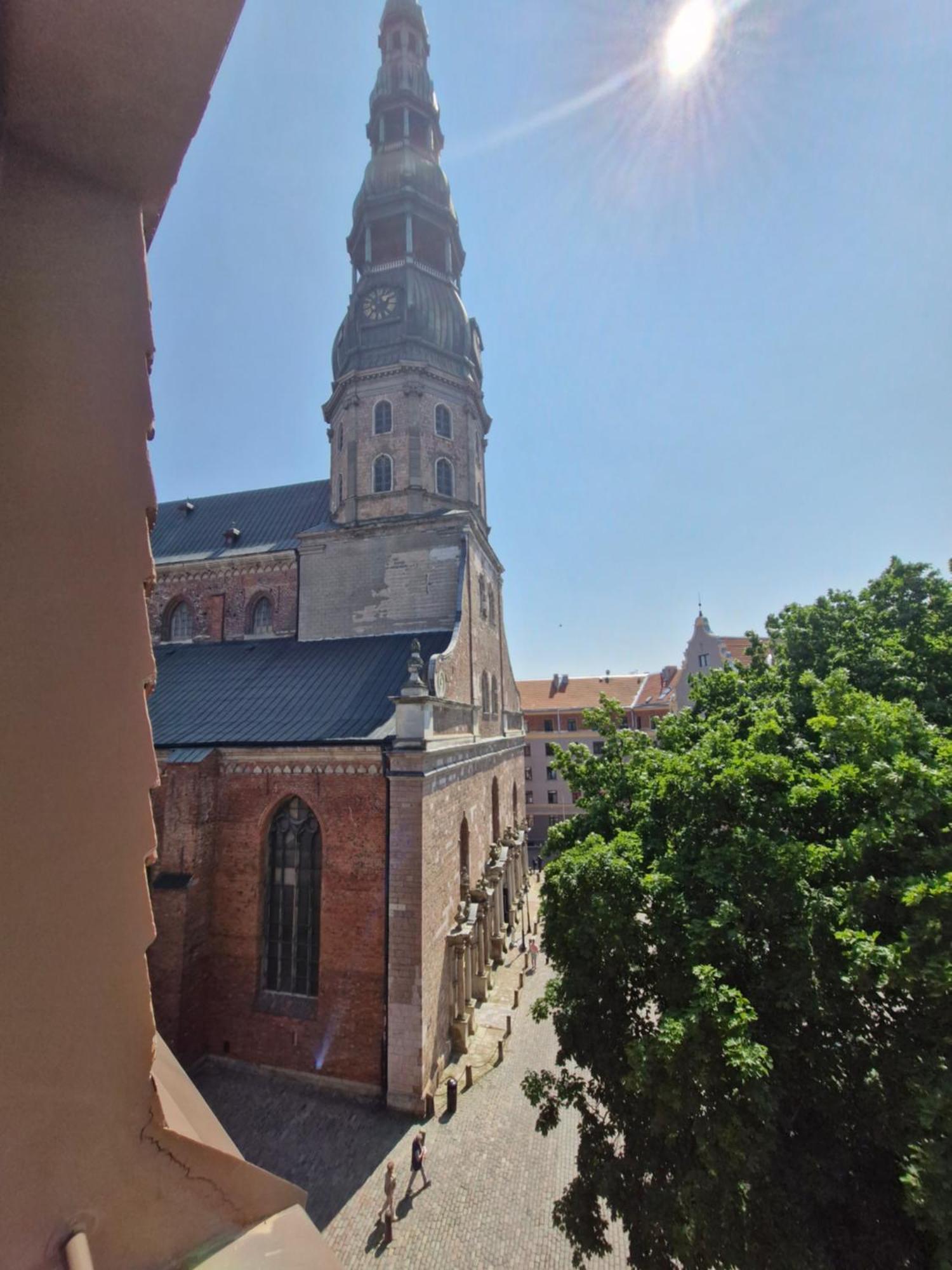 Apartment Old Next To St Peters Church *